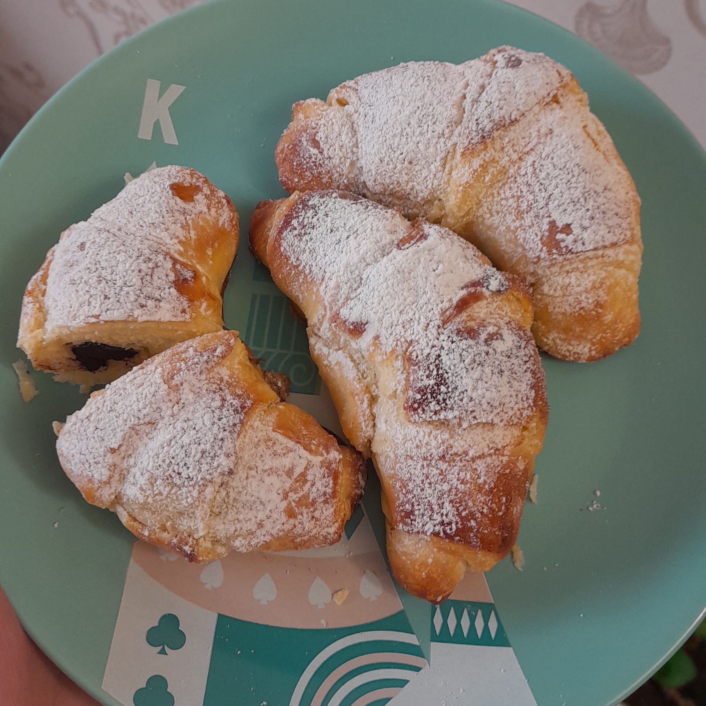 کروسان خانگی با مغز شکلات