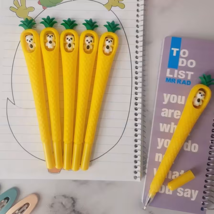 روان نویس طرح آناناس با پاندای چرخان