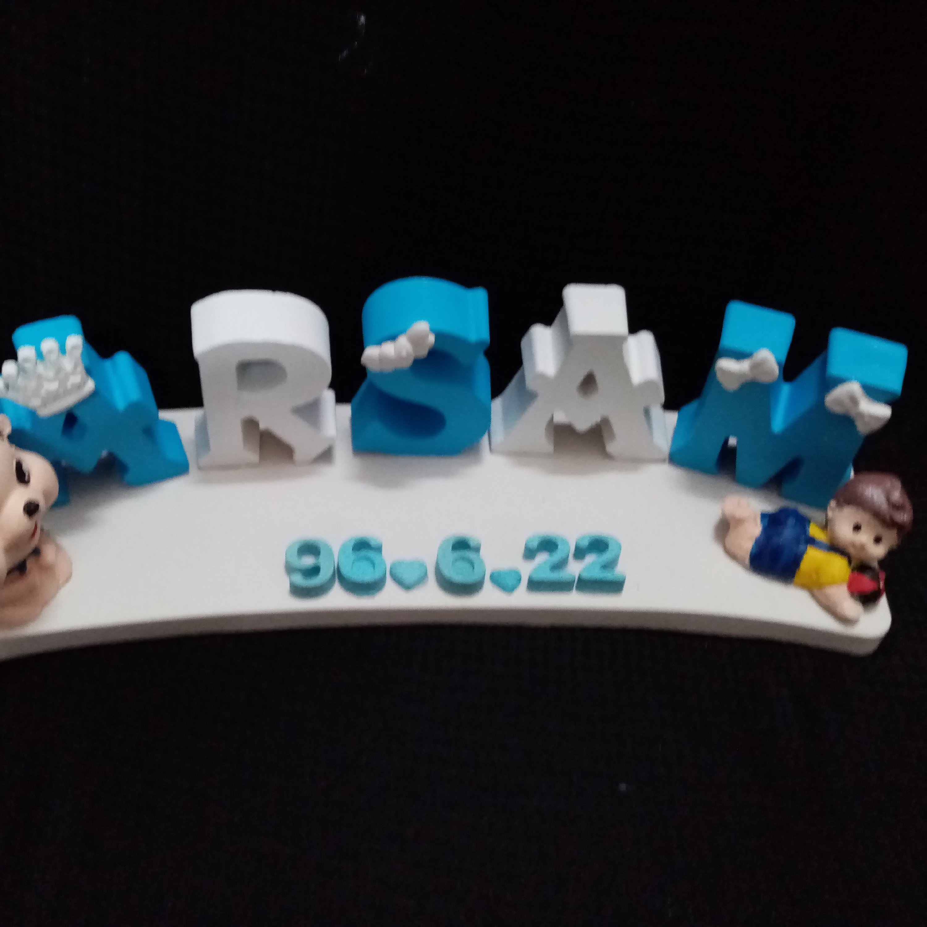 استند اسم قیمت هر حرف 6000تومان 