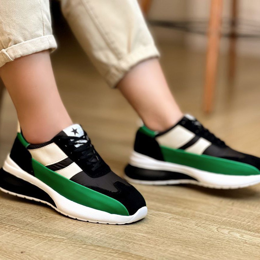 کتونی   اصلی  زیره پیوطبی
کیفیت تولید باغ سپهسالار و تضمینی
قالب استاندارد

سایز37 تا 40                