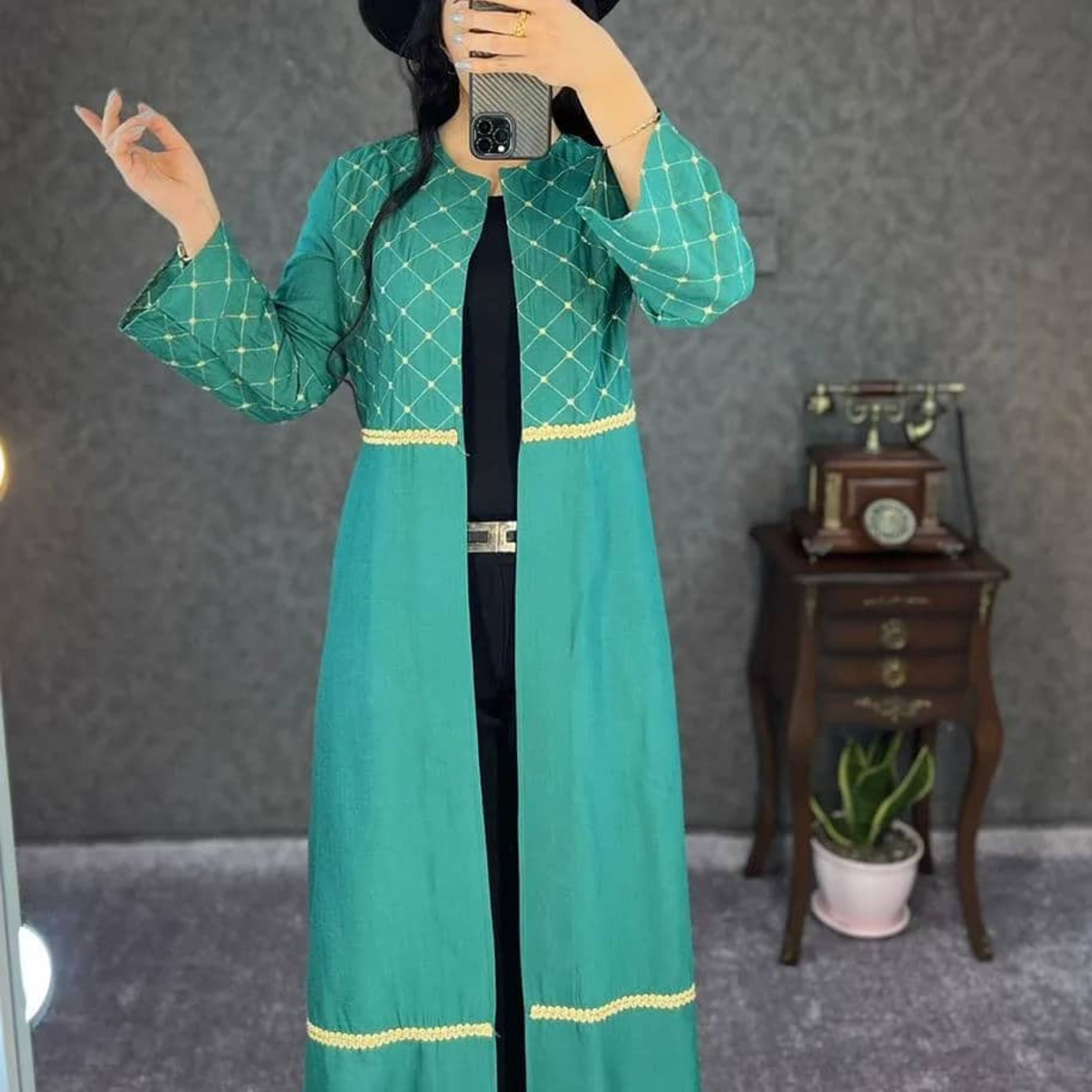مانتو خرجکار لوزی سبز