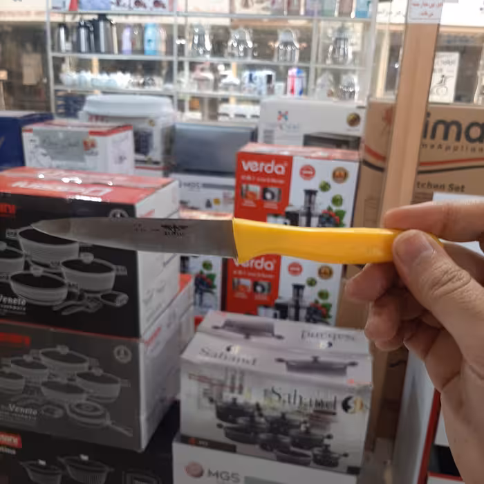 چاقو آشپزخانه دم دستی بهرامی زنجان دسته زرد پلاستیکی تیغه استیل ضد زنگ طول 18 سانتی متر