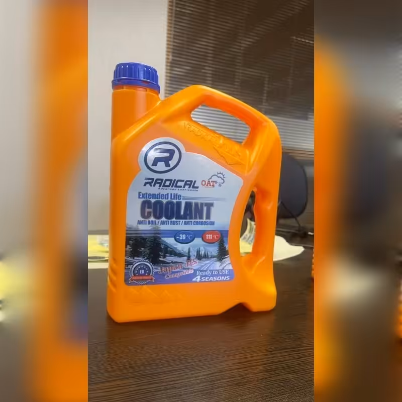 ضد یخ چهار لیتری کولانت (ضد یخ آماده مصرف ) برند رادیکال 