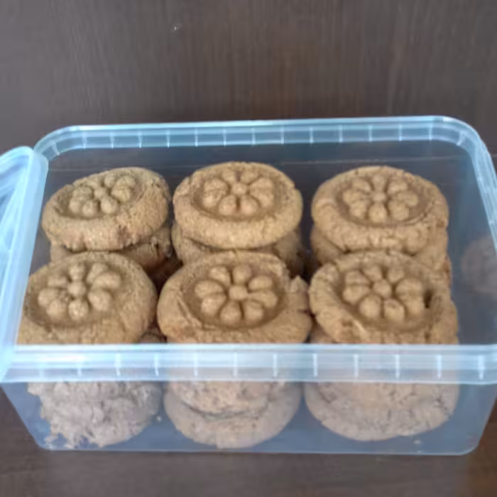 کوکی جو دوسر و گندم کامل بدون تخم مرغ و تهیه شده با شکر قهوه ای پک 24 عددی