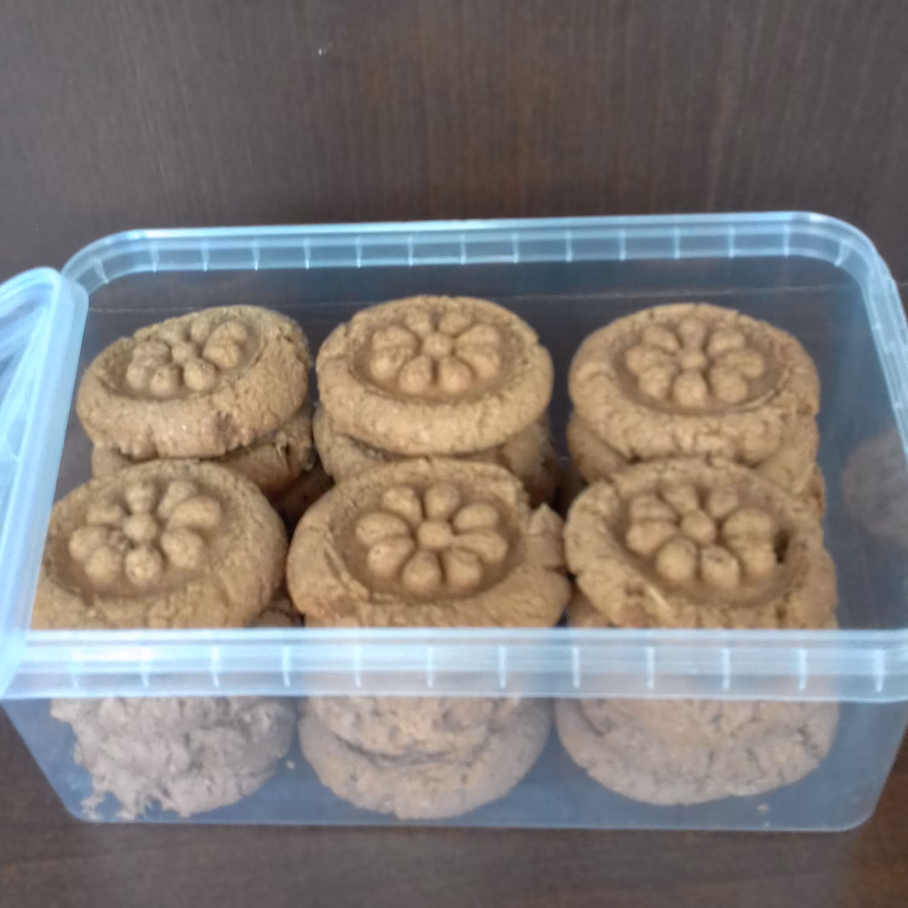 کوکی جو دوسر و گندم کامل بدون تخم مرغ و تهیه شده با شکر قهوه ای پک 24 عددی