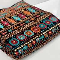 پارچه مخمل سوزندوزی زمینه مشکی کاره شده هندی بسیار زیبا