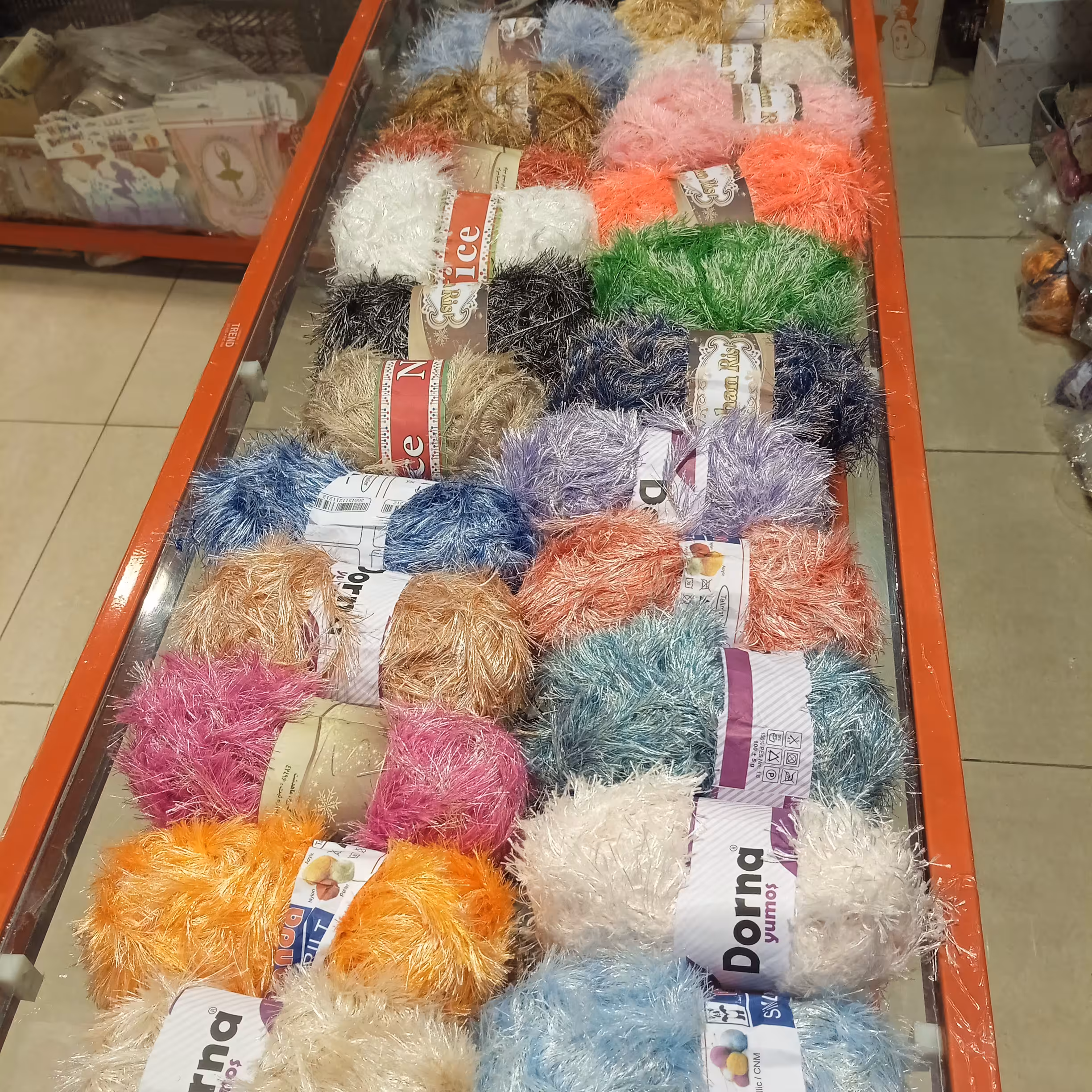 کاموا یوموش با رنگ های مختلف بسته 10 عددی 