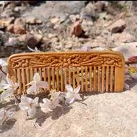 شانه چوبی منبت کاری شده چوبینک