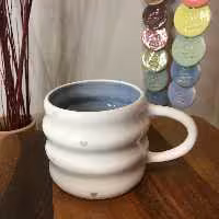 ماگ سرامیکی دست ساز رنگی قلبی