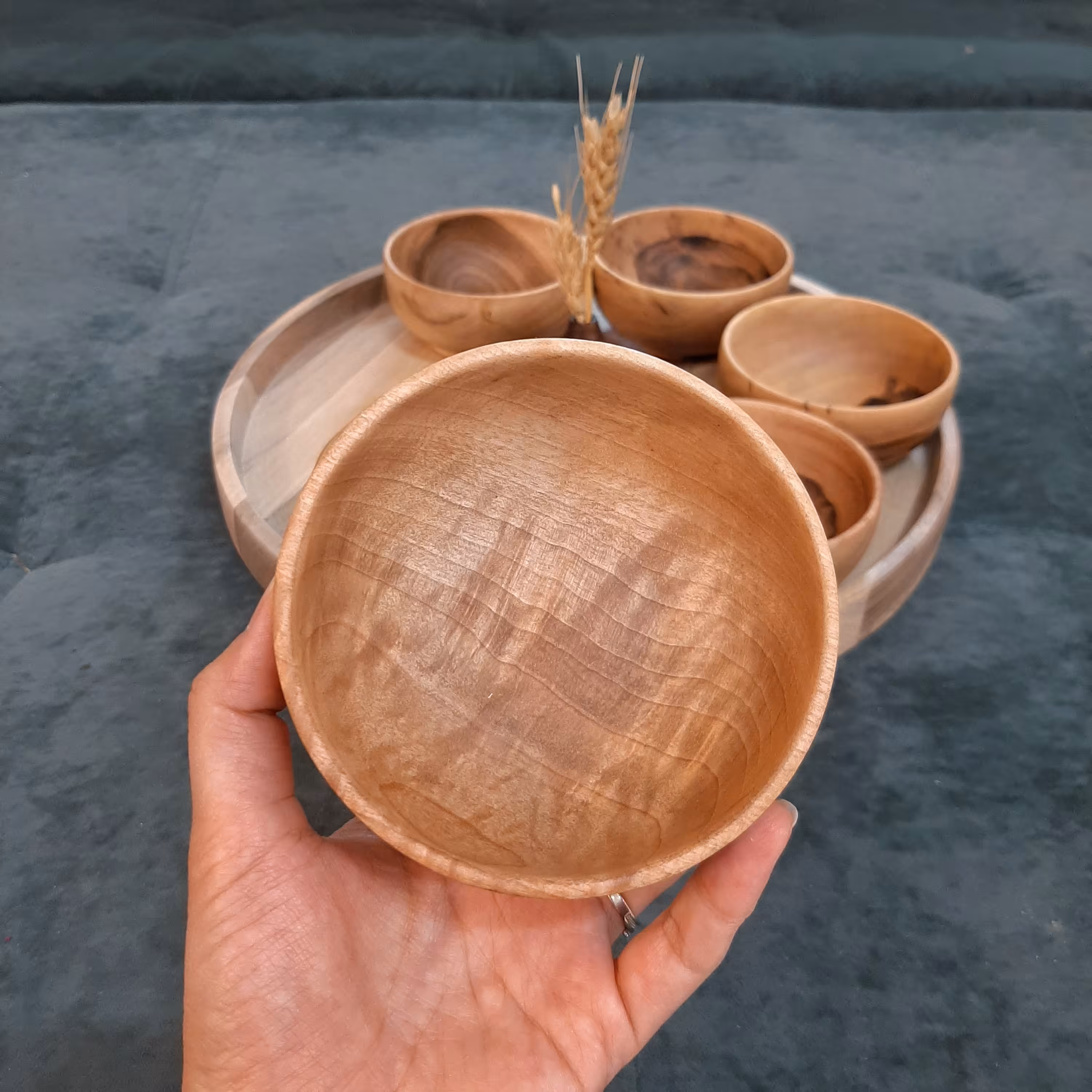 ست 8 تکه سینی چوبی و 6 عدد کاسه آجیل خوری قطر  10  سانت یک گلدان