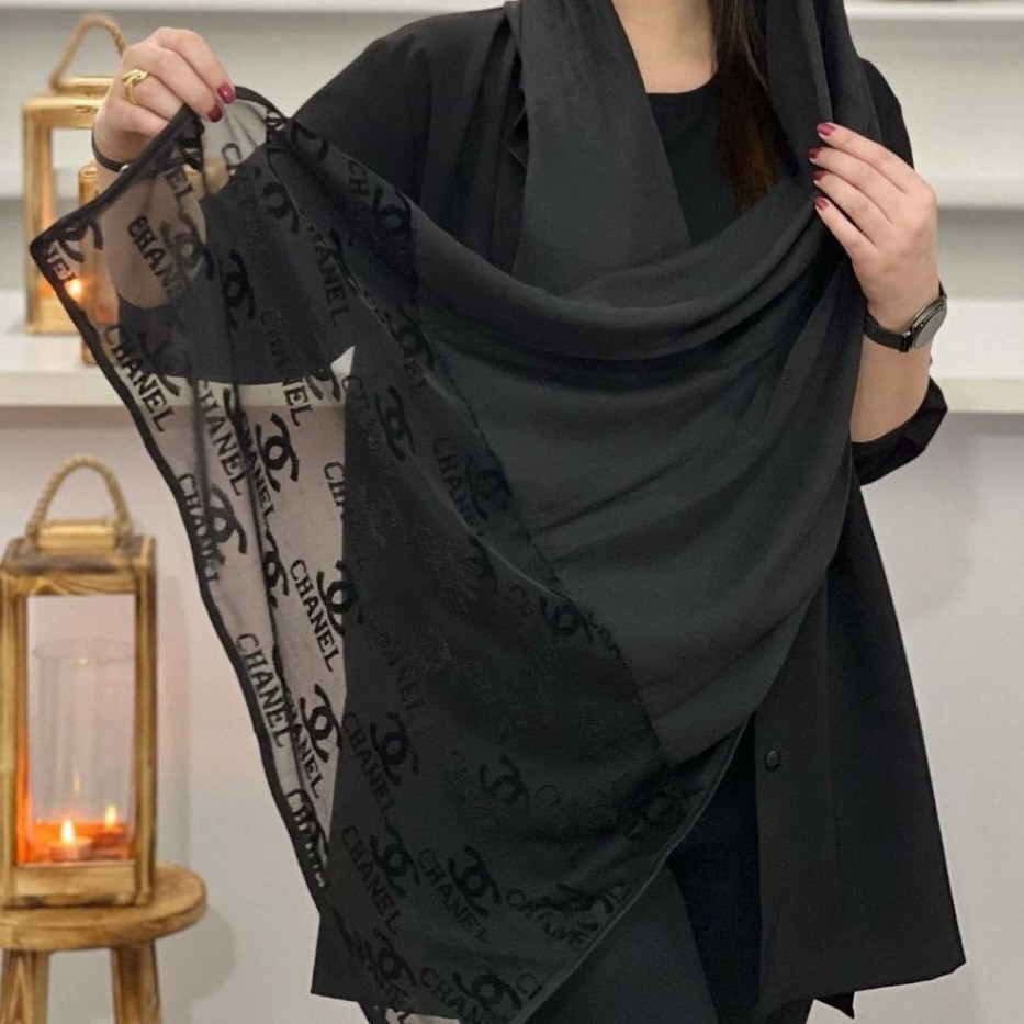 شال مشکی پایین مخمل