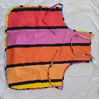  این پیشبند در رنگهای مختلف   ساده دوزی شده کاملا دست دوزی شده کار تولید خودمه