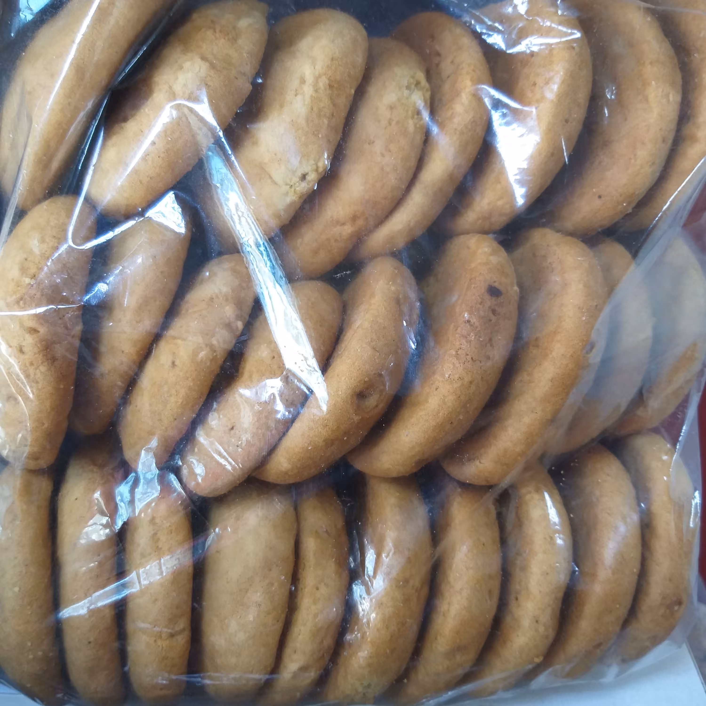 کلوچه زنجبیلی خانگی به ضمانت خوش طعمی و تازگی 1 کیلویی 