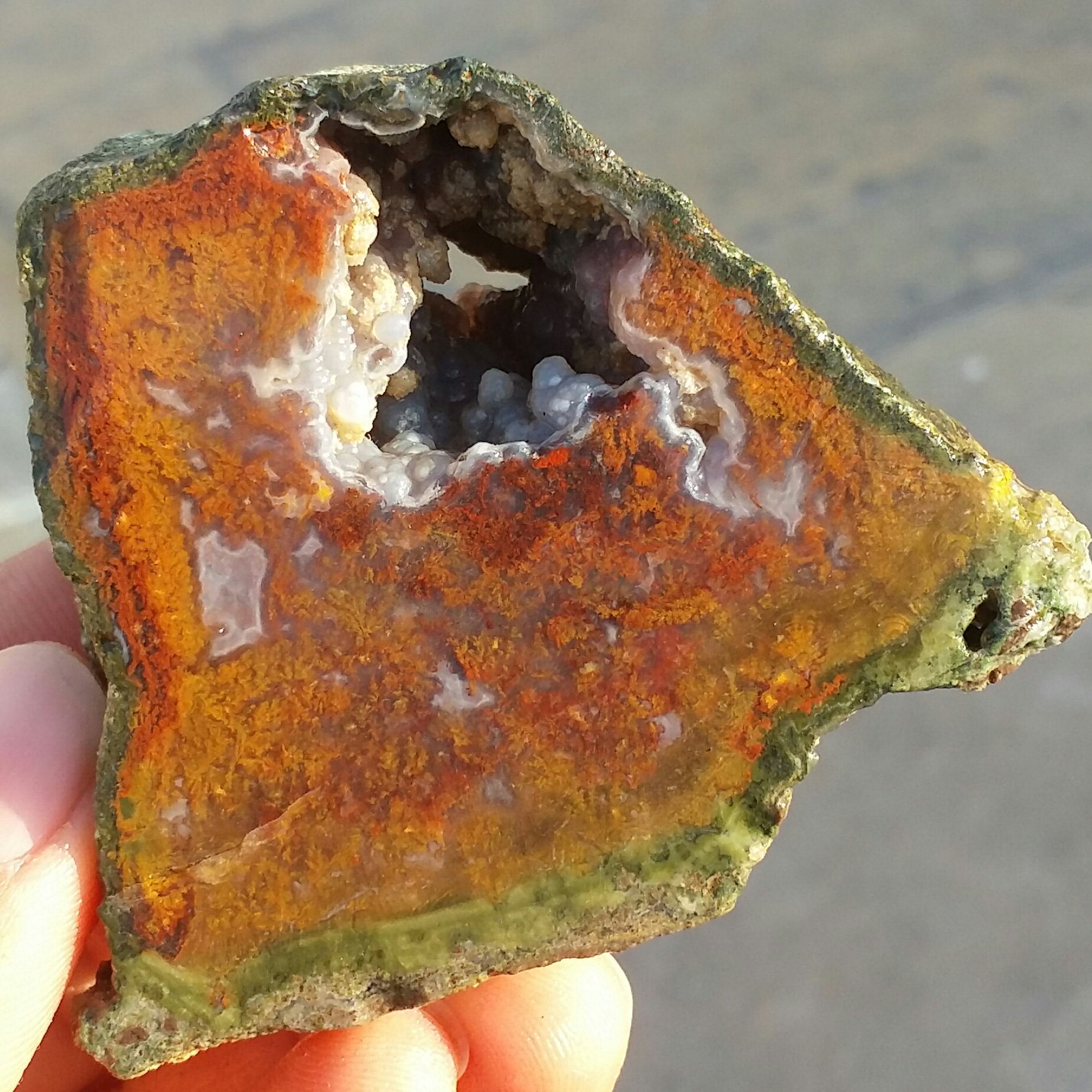 اسلایس سنگ راف عقیق شجر منظره 7رنگ بسیار دیدنی شاهکار خلقت کاملا طبیعی
با قابلیت ساخت چند نگین محشر
 کد 8275