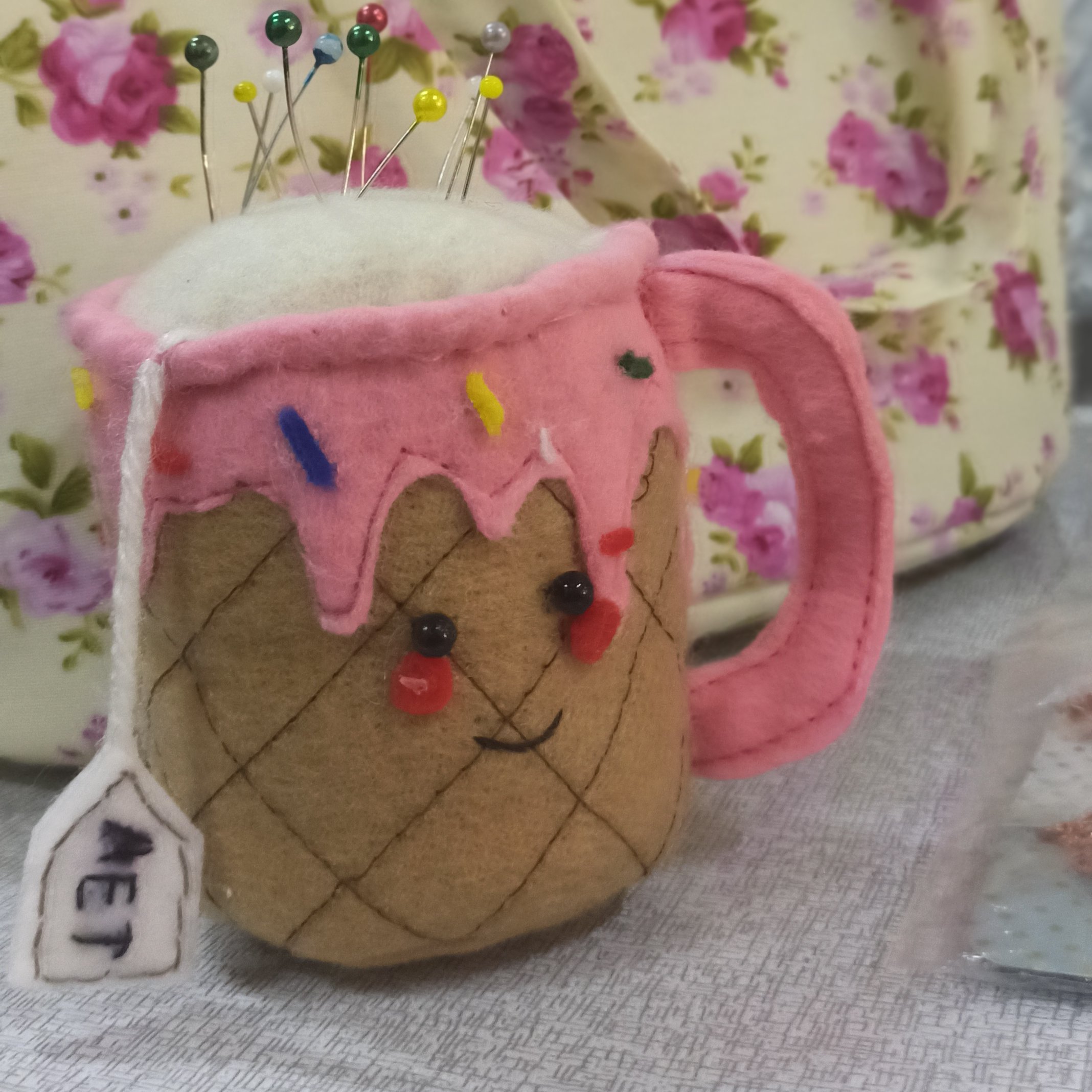 جا سوزنی نمدی طرح لیوان 