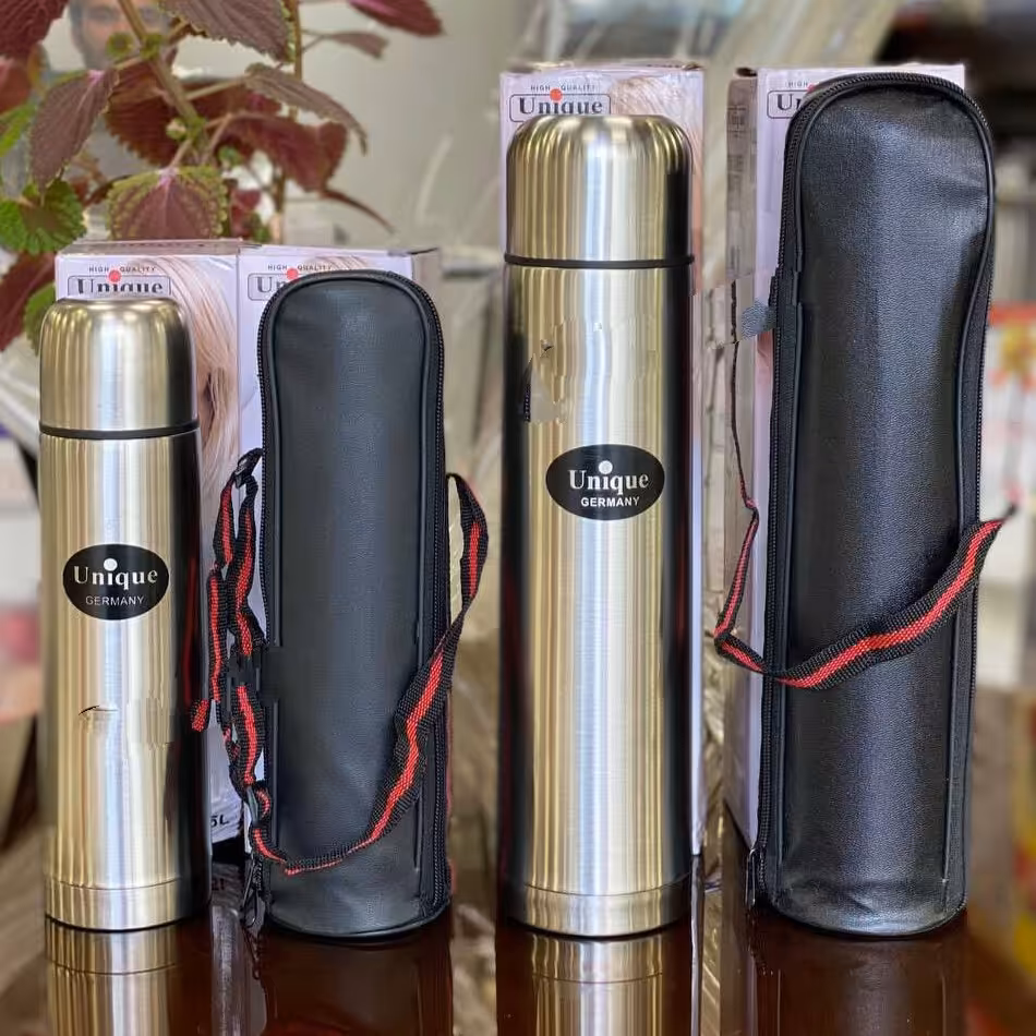 فلاسک نیم لیتری یونیک 