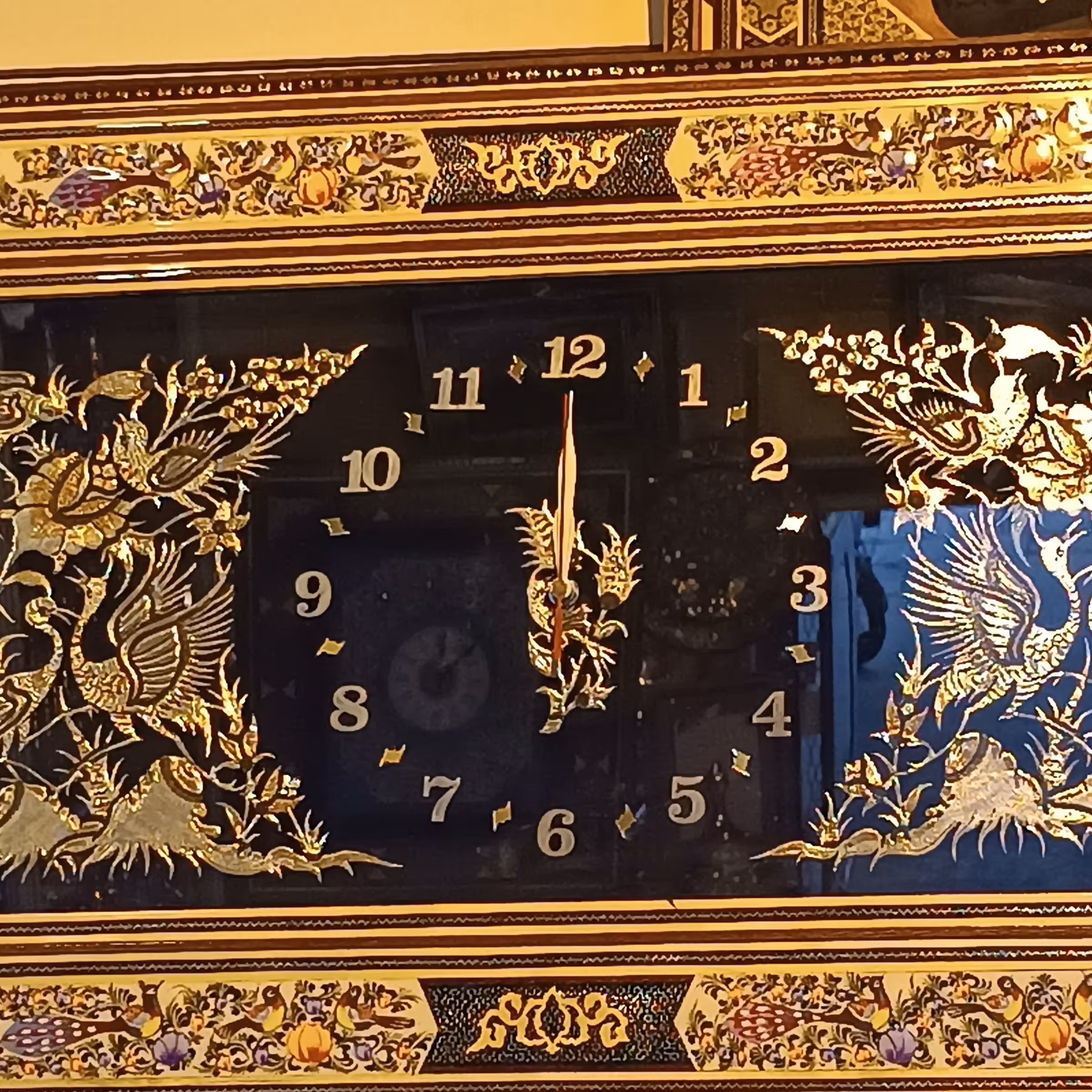 ساعت خاتم و قلمزنی