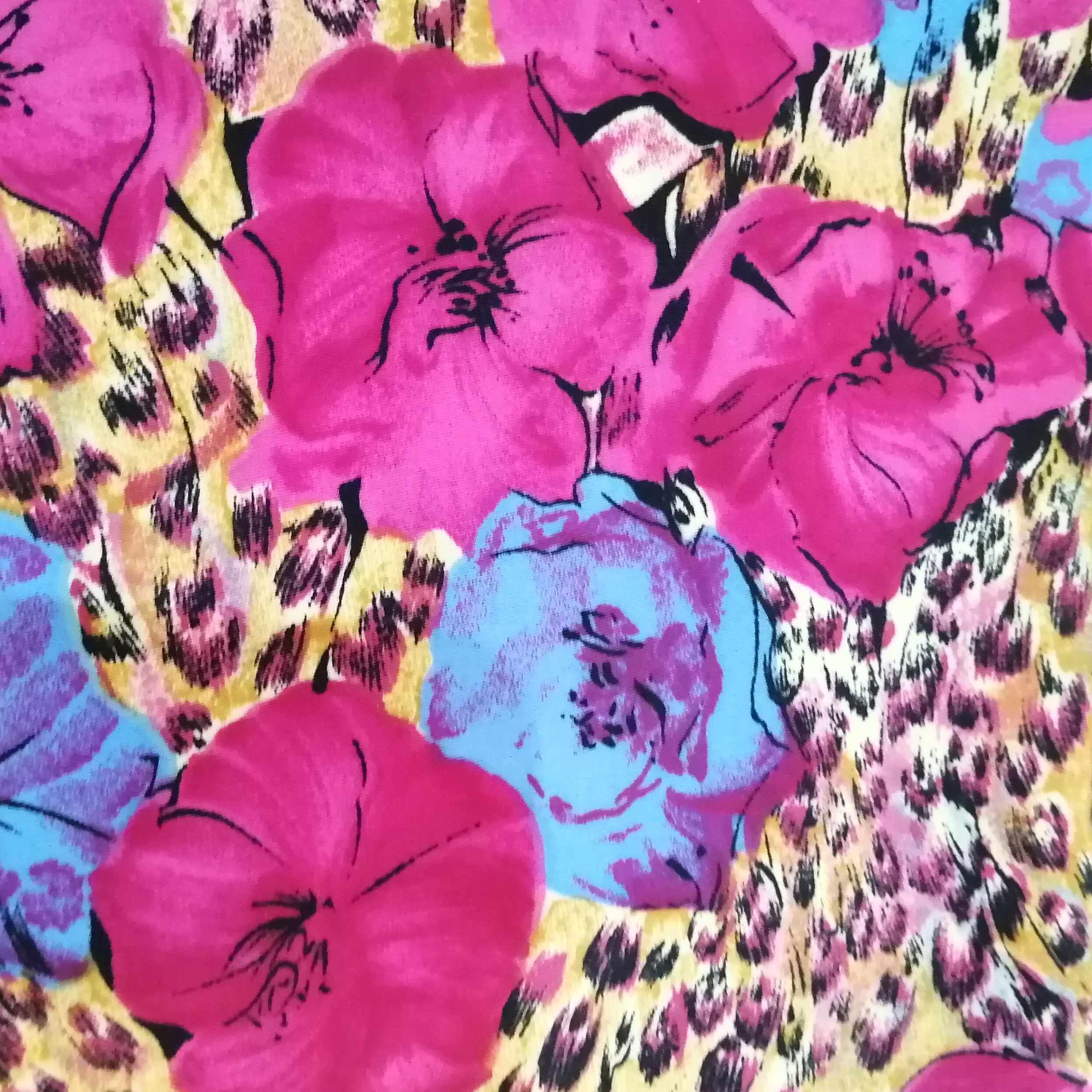 پارچه کرپ ساتن کد6پارچه قواره 3 متر و 80 سانتی متری