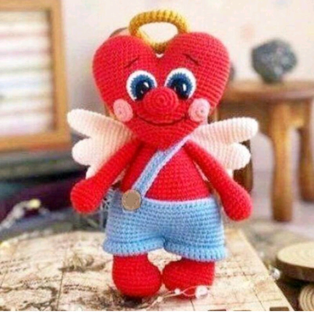 عروسک بافتنی آقای قلب ولنتاین15سانتی بافت بارنگ دلخواه شما
