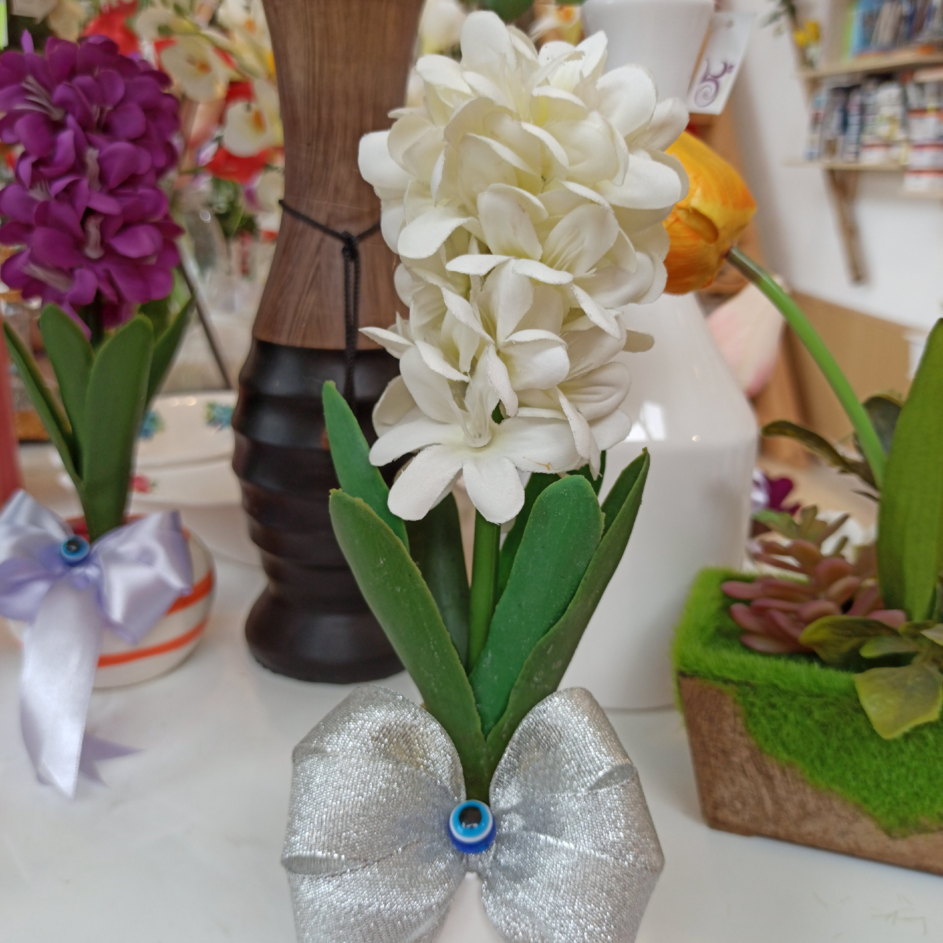 گل سنبل با گلدان