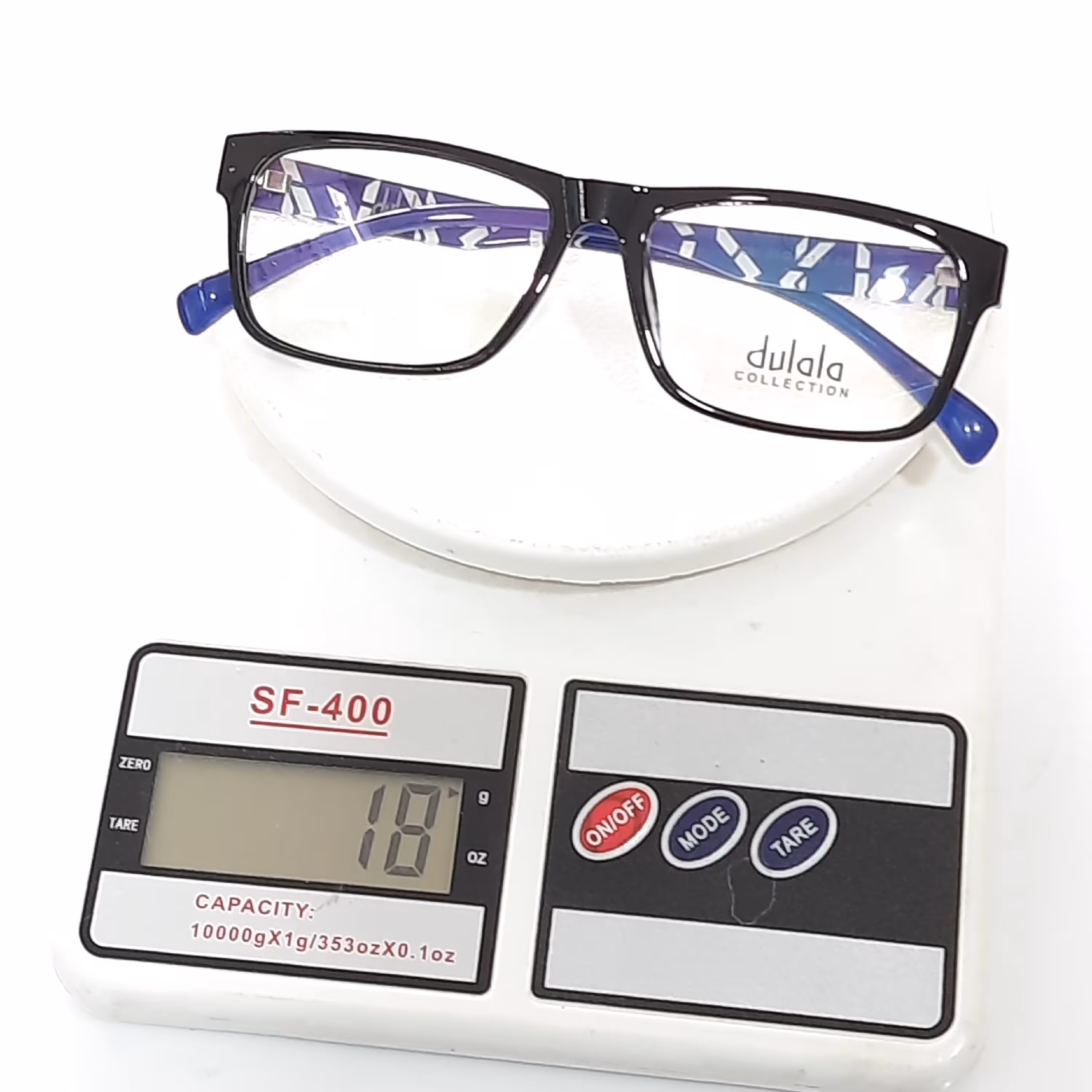 عینک طبی اسپرت با قابلیت تعویض عدسی های طبی نمره دار  بسیار سبک همراه با جلد و دستمال عینک 