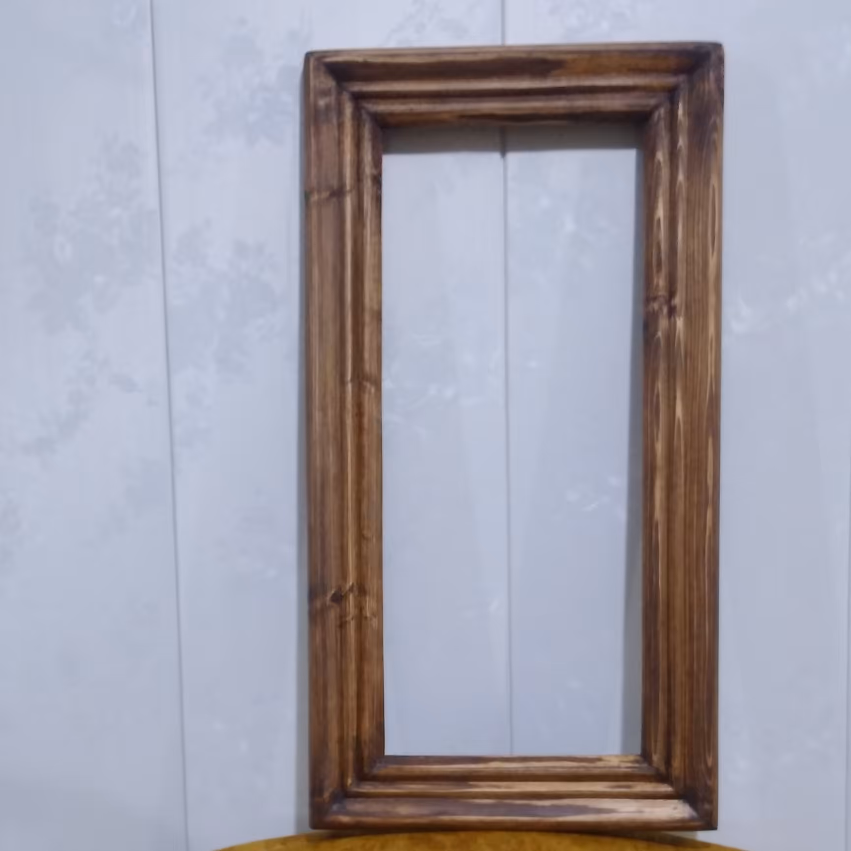 قاب چوبی ابزار خورده