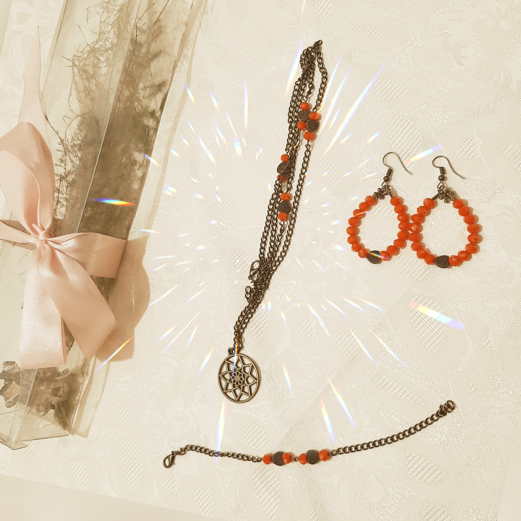 گردنبد گوشواره ودستبند