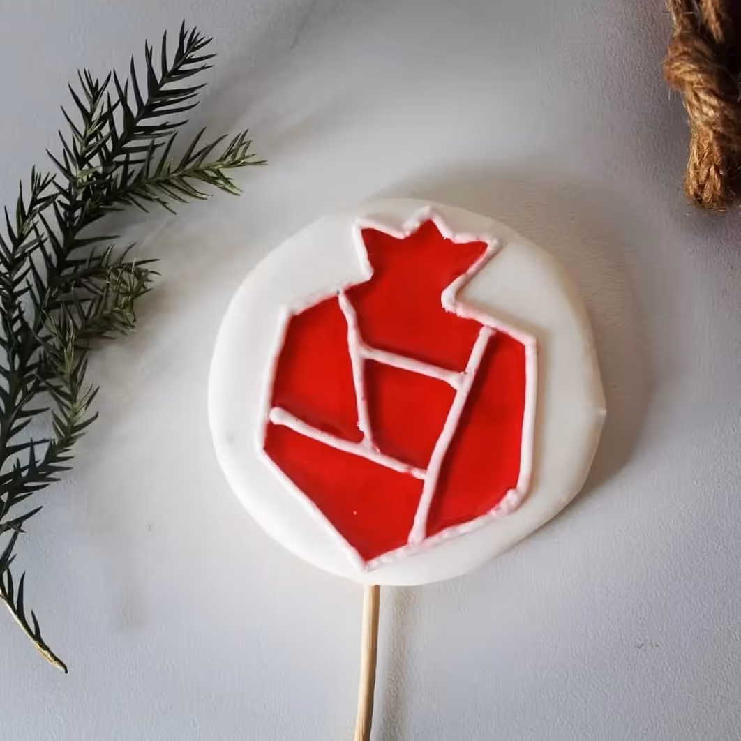 کوکی آیسینگ یلدا  مناسب پذیرایی وتزیین میزو توتعداد مختلف مناسب مراسمای یلدایی مدارس