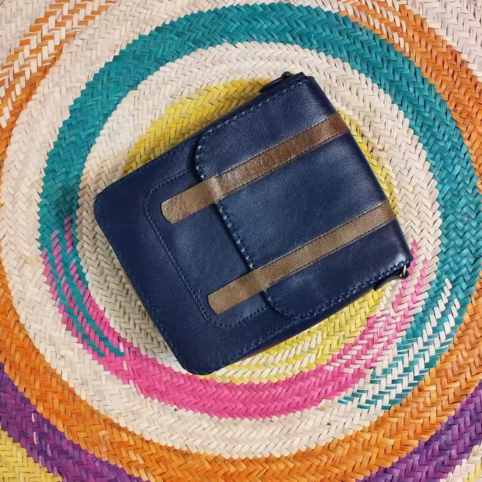 کیف اسپرت مردانه و زنانه  چرم طبیعی دست دوز مدل  پندار  رنگ سرمه ای  