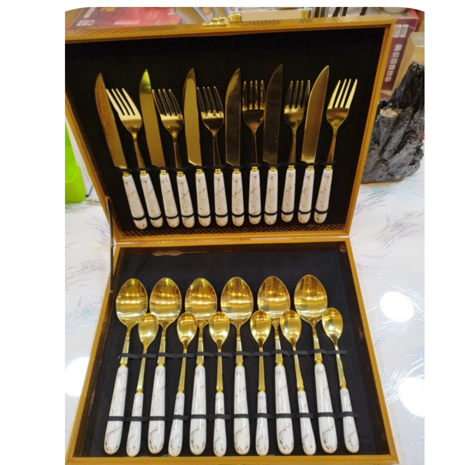 سرویس قاشق و چنگال ماربل طلایی 