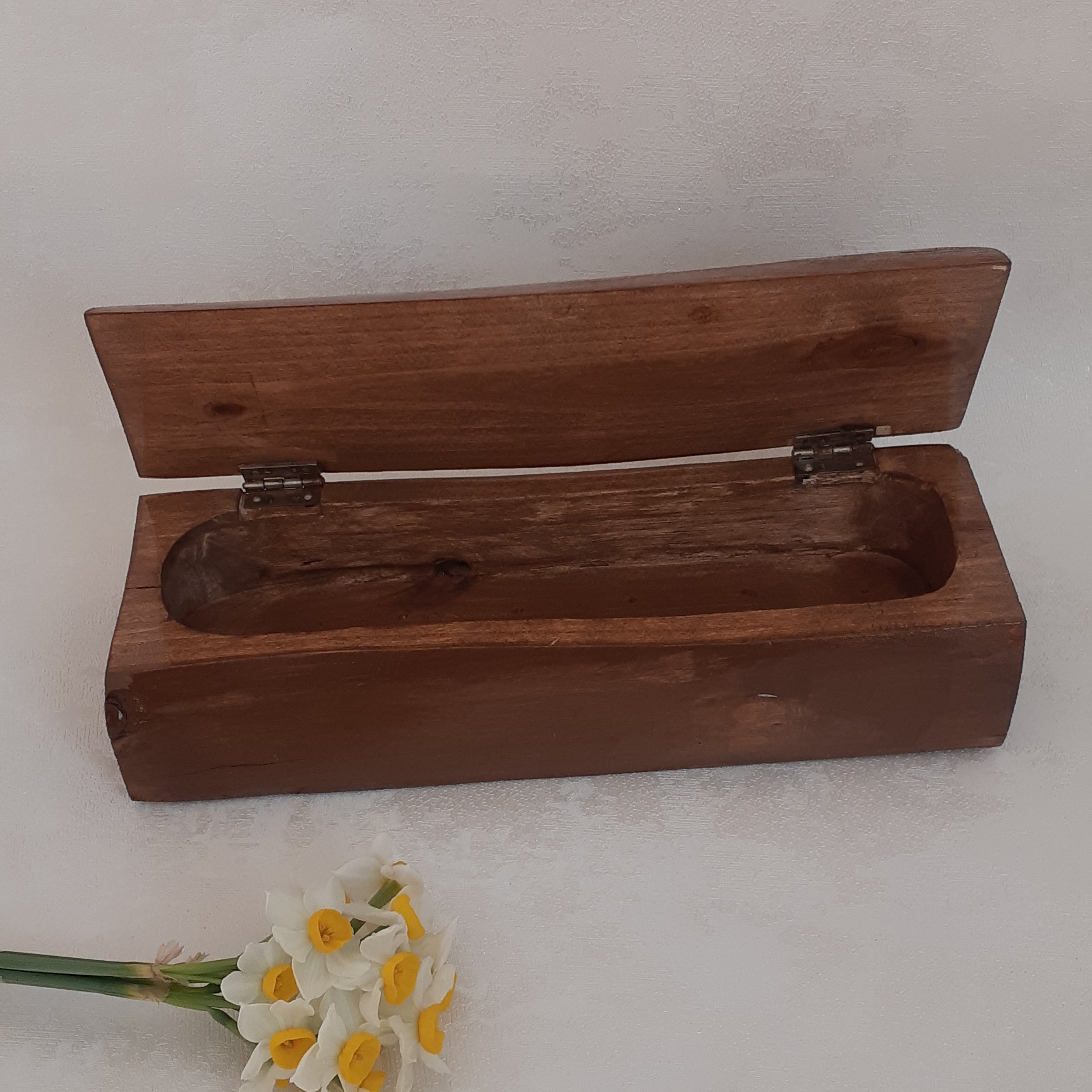 جاکاردی در دار تنه درختی