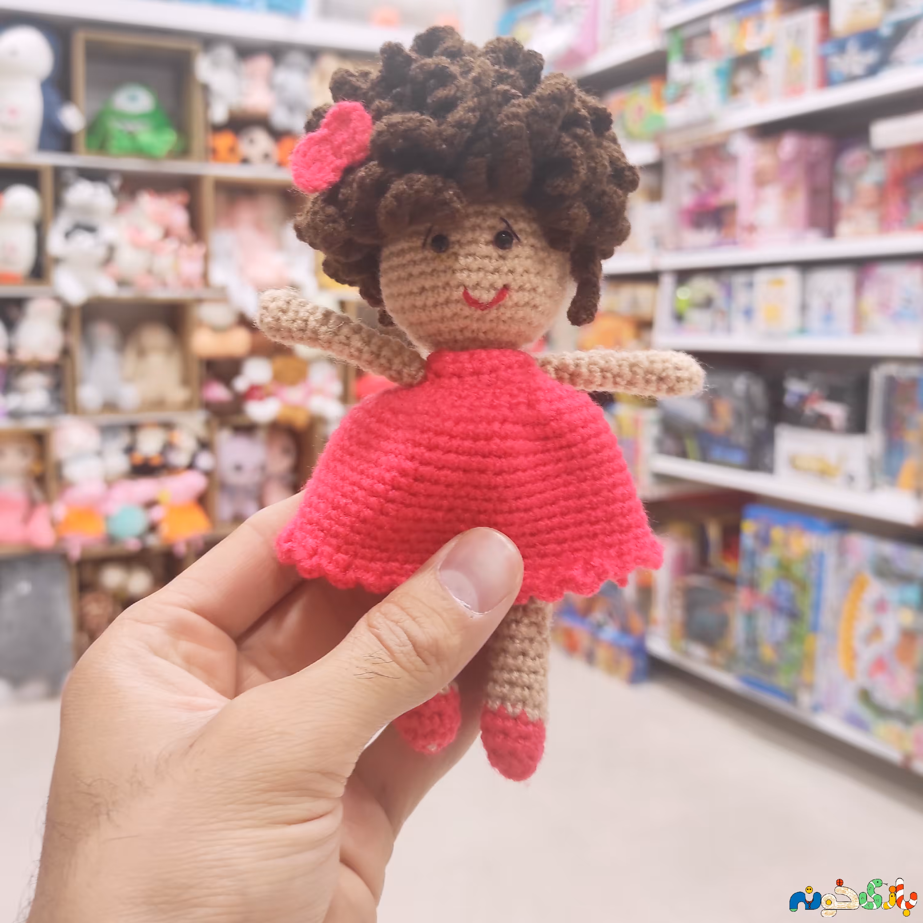 عروسک بافتنی جاکلیدی تولید ایران طرح دختر  ارتفاع 15سانت 