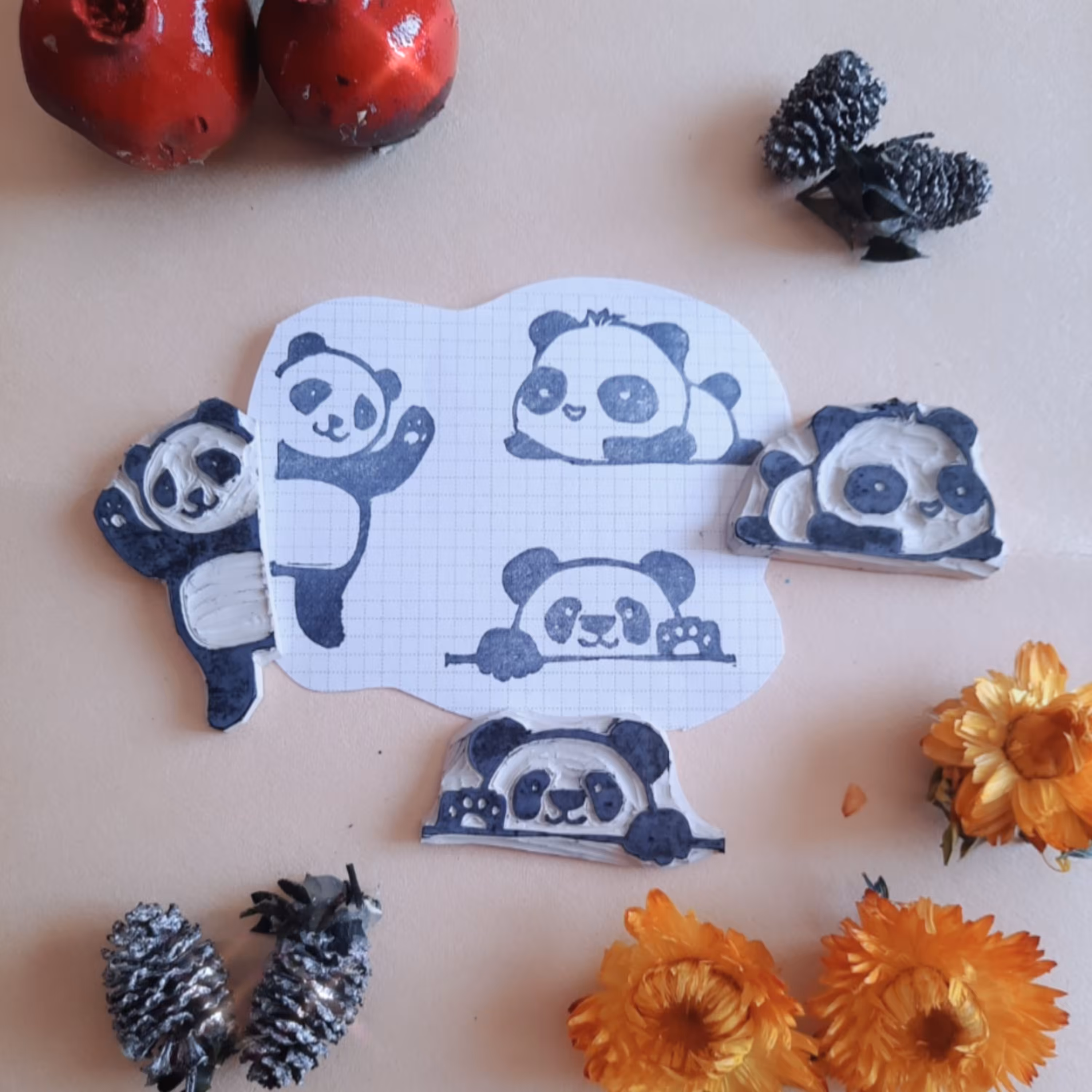 پاندا..مهر  پاندا..3 عدد..در .ابعاد کوچک...با پایه فوم فشرده