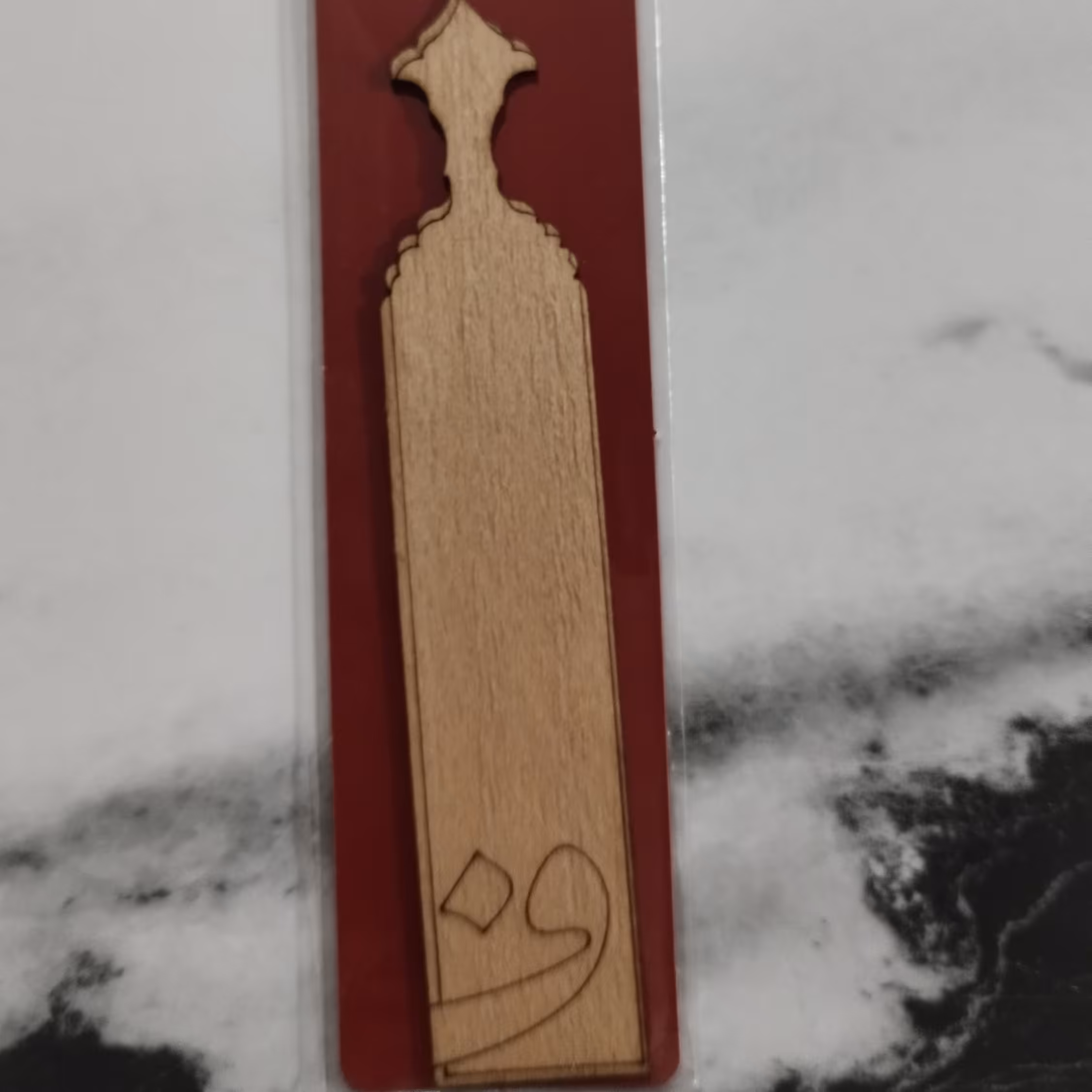 نشانک چوبی ساده طرح ف