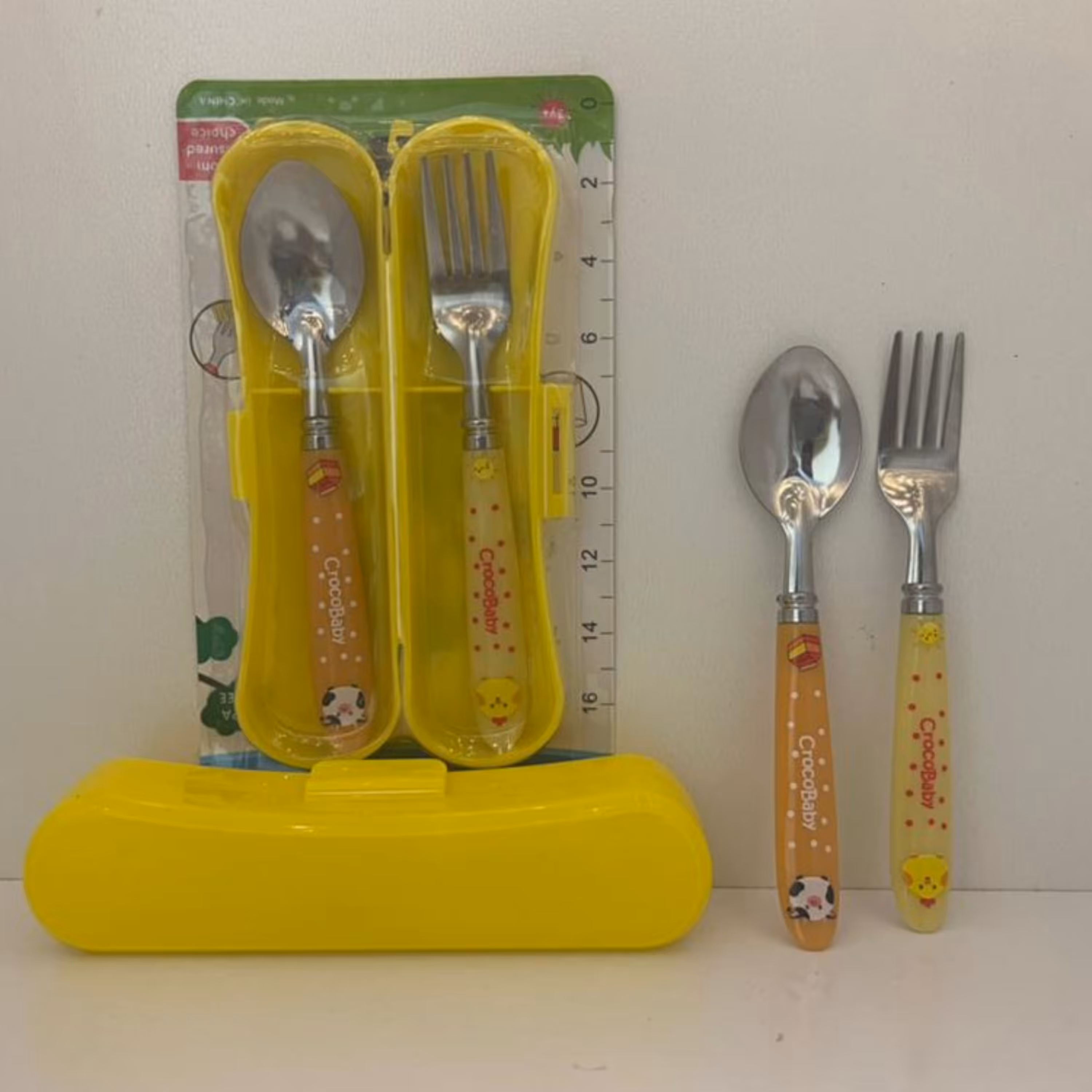 قاشق و چنگال همراه کودک 