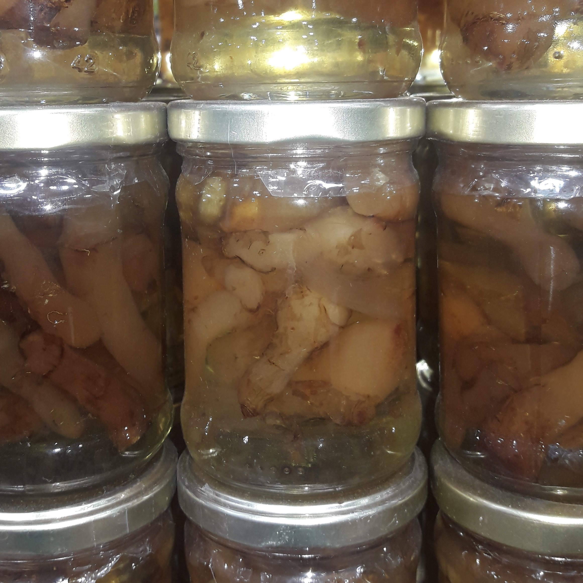 مربای شقاقل تهیه شده از  زمین های  حاصل خیز شمال کشور  بسیار مقوی و خوشمزه 