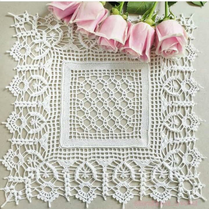 رومیزی حاشیه دانتل