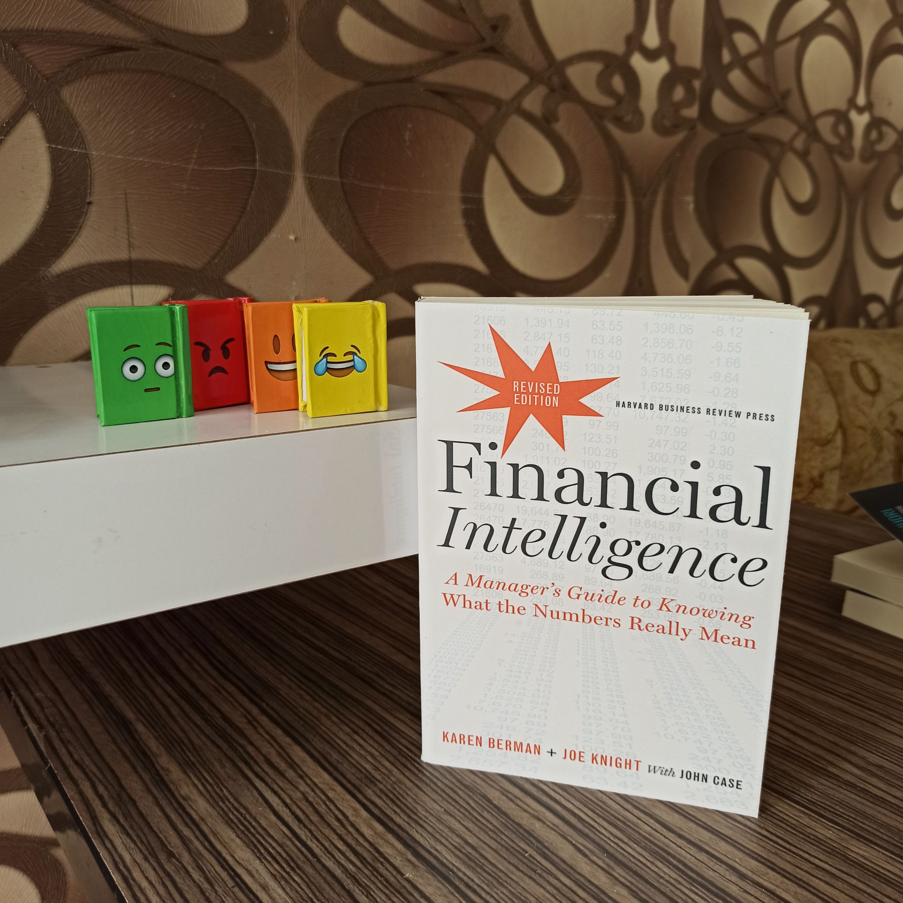 کتاب انگلیسی Finanicial intelligence 