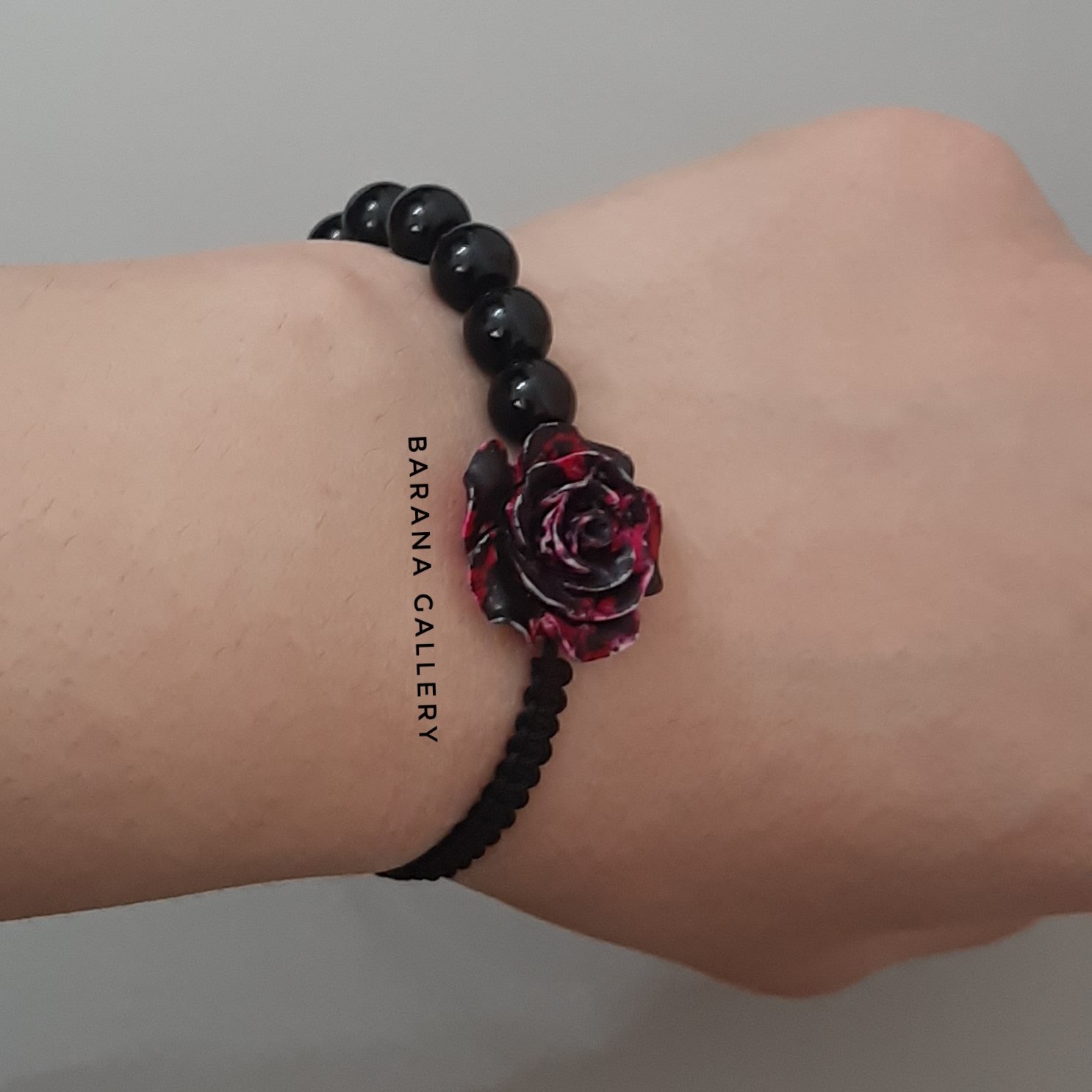 دستبند رُز کبود