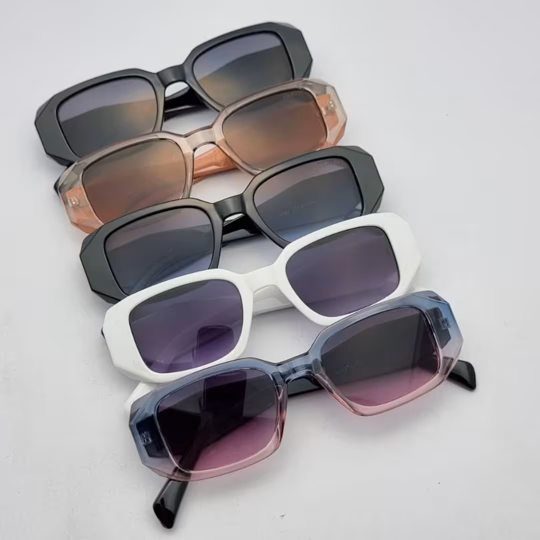 عینک آفتابی زنانه ومردانه مارک پرادا (رنگ های متنوع)