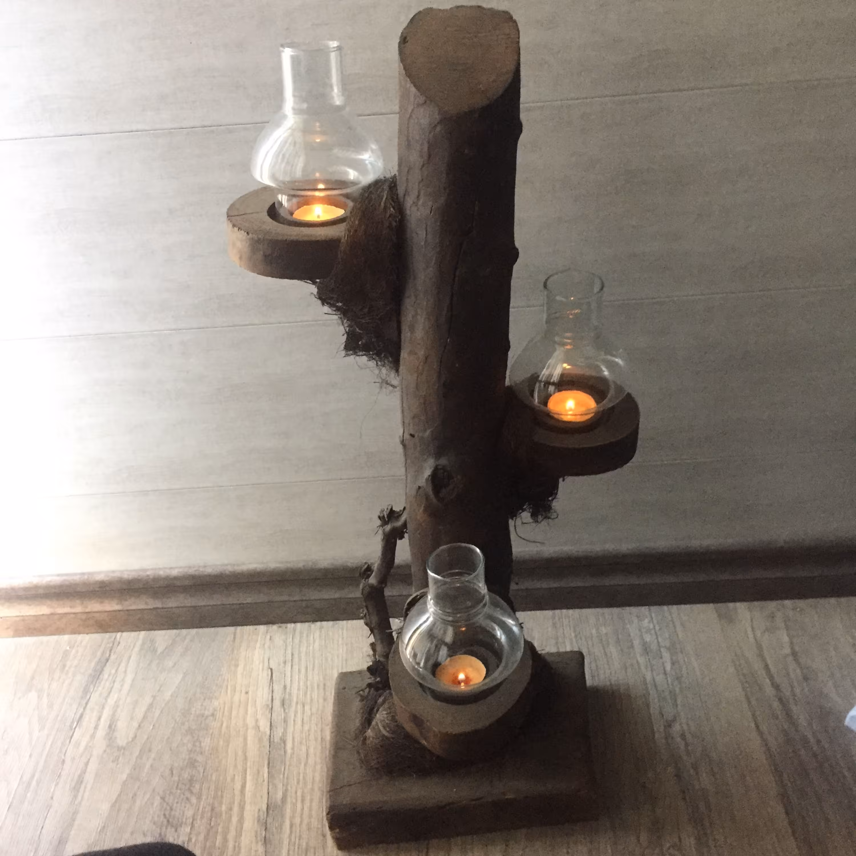 تنه درخت سه شعله (چوب طبیعی) شمعدان