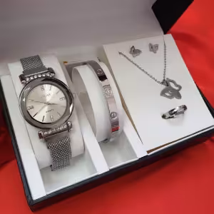 ساعت زنانه والار همراه با دستبند و نیم ست