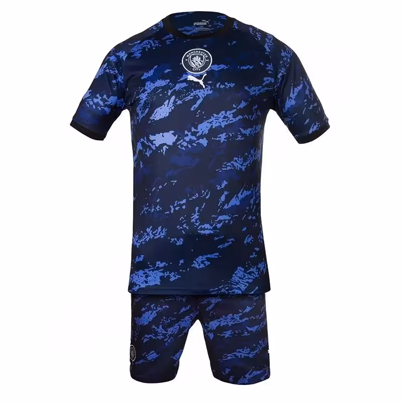 ست پیراهن شورت فوتبال هواداری منچستر سیتی پوما 23-2022 AKS | مشکی/بنفش