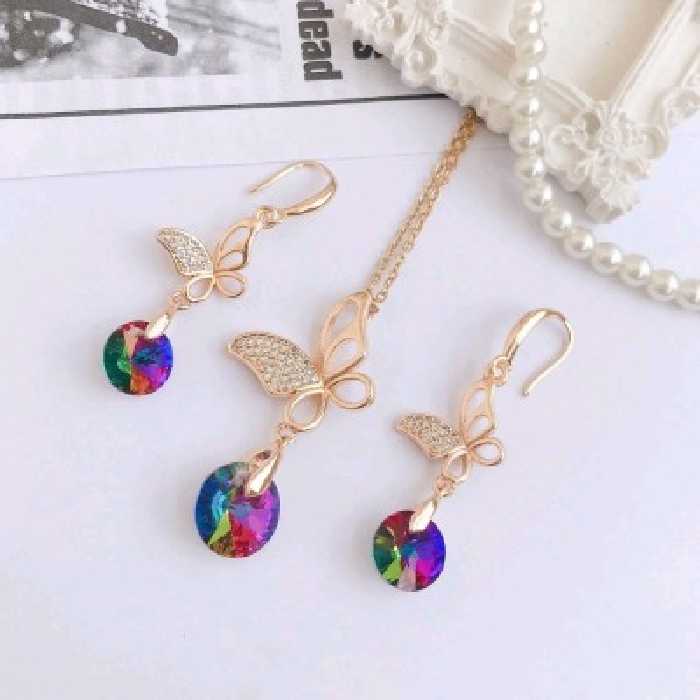 نیمست سوراسکی پروانه