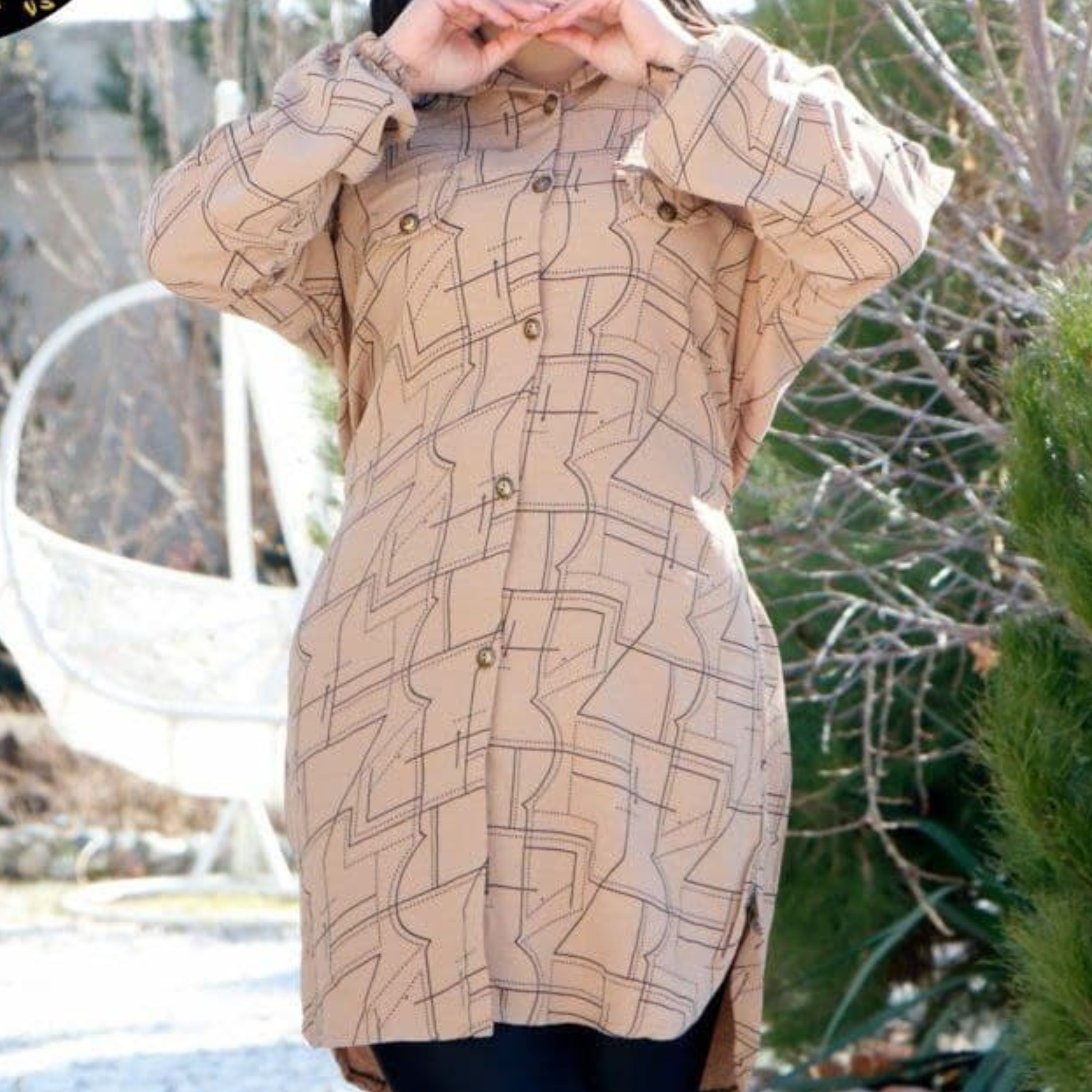 مانتو زنانه خطی