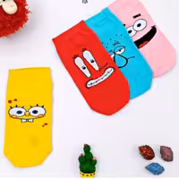 جوراب فانتزی جوراب فانتزی و خنگ باب و دوستانش
این جوراب فانتزی و بامزه می‌تونه استایل شمارو برای مهمونی ،تولد،و.... بسیا