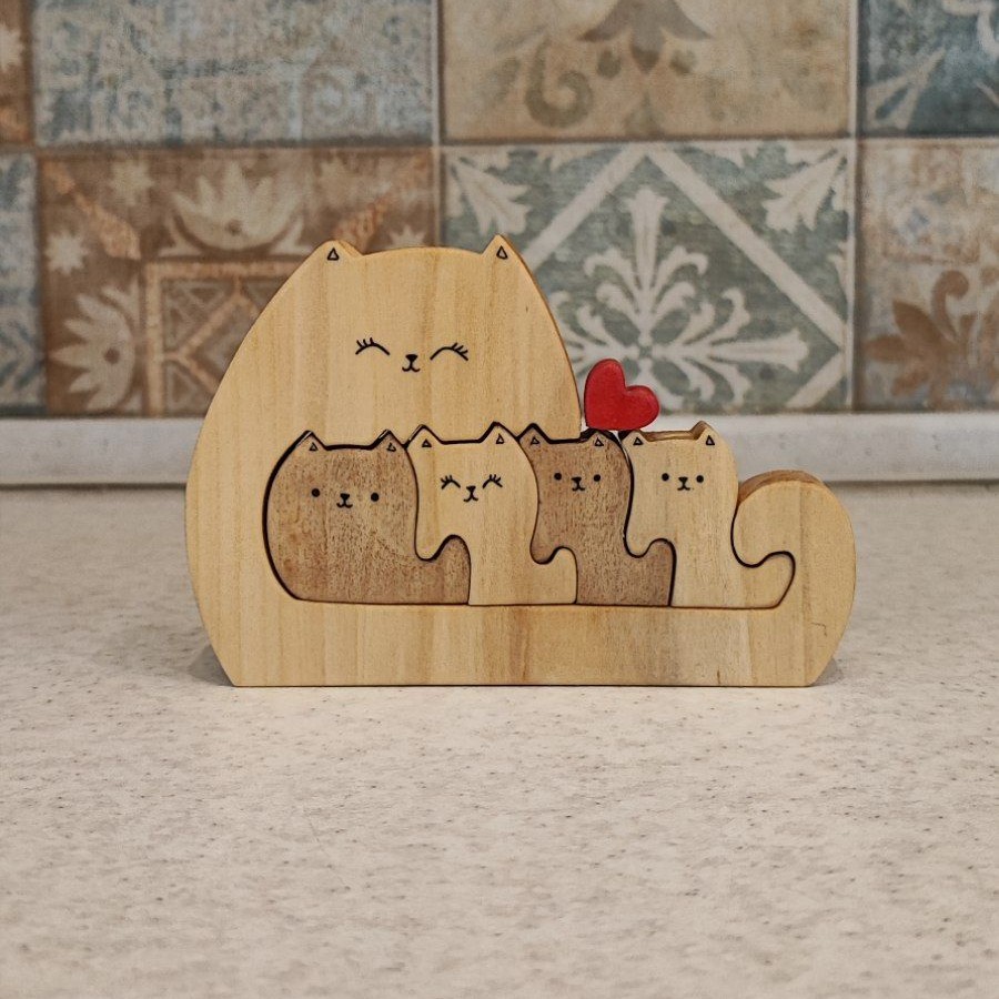 مجسمه دکوری چوبی  گربه و بچه هایش 