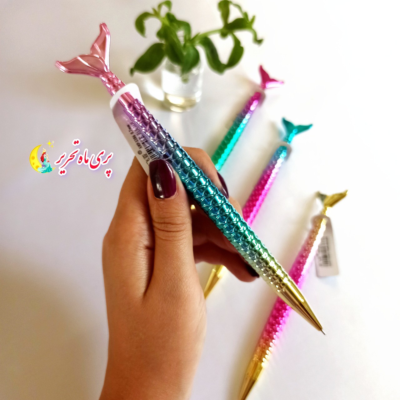 اتود پری دریایی. نوک 0.5.در چهار رنگ متفاوت. بسیار با کیفیت.ارسال سریع.بسته بندی شیک.اشانتیون.لوازم تحریر فانتزی