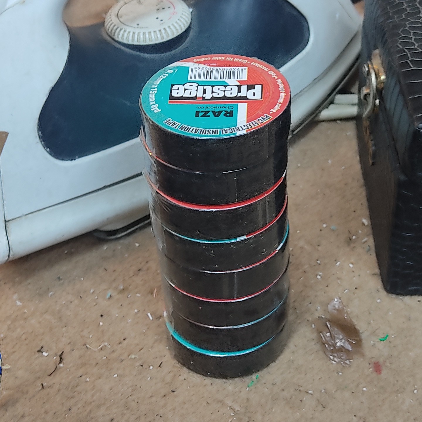 چسب برق رازی 