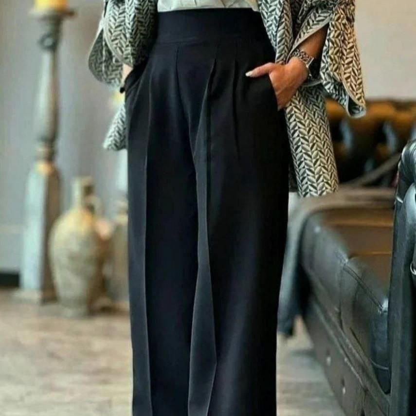 شلوار بگ
جنس مازراتی
رنگ بندی مشکی طوسی
سایز ها 36 38 40 42 44 46 48